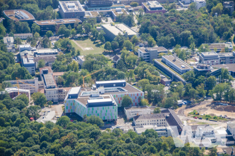 Zentralklinikum und Eltern-Kind-Zentrum am Universitätszentrum