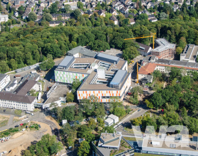 Zentralklinikum und Eltern-Kind-Zentrum am Universitätszentrum