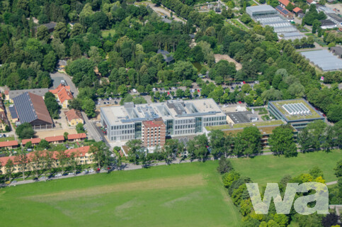 Berufsbildungs- und Technologiezentrum mit Verwaltungsbau