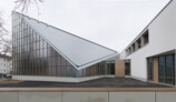 Anerkennung: Sanierung ev. Stephanuskirche und Neubau Gemeindezentrum / Zeller Kölmel Architekten GmbH / Foto: Nikola Tácevski