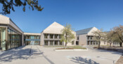 Anerkennung: Grundschule Bornim, Potsdam · Bauherr: Landeshauptstadt Potsdam / KIS · Architekturbüro: IBUS Architekten GmbH, Berlin · Foto: Thomas Grünholz