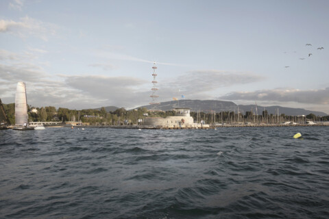 Construction d’un phare a l’extrémité de la jetée Nord du port de la Société Nautique de Genève