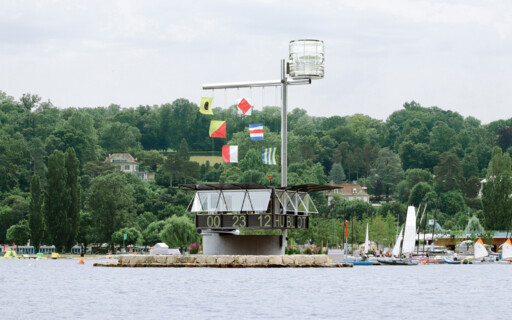 Construction d’un phare a l’extrémité de la jetée Nord du port de la Société Nautique de Genève