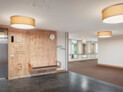 Gesundheitszentrum für das Alter Mathysweg - Liftanlage mit Signaletik auf der Etage.  | © Damian Poffet