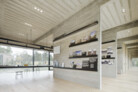 Sonderpreis: Besucherzentrum der Bundesschule Bernau | Architektur: Steimle Architekten BDA, Stuttgart, für Steimle Architekten: Grubert Verhülsdonk Architekten PartG mbH, Berlin | Tragwerk: wh-p Ingenieure, Berlin | Technische Ausstattung: IGV-Ingenieure GmbH, Korntal | Bauherrin: Stadt Bernau bei Berlin | Foto: © Brigida González