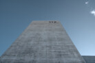 Neubau Feuerwehr und Bauhof-Metzingen - Ansicht Nord - Schlauchturm | © Bernhard Tränkle