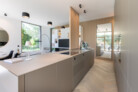 Worldwide Winner 2023 | Platz 1: Beta Home 10 | ASMO Küchen Freiham | Foto: © Bela Tarcsay / Michael Siebert, Kompass Marketing Hofstetten und Designerpoint München / LEICHT