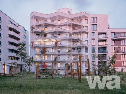 Wohnen mit Grünfassade und Elbblick Baufeld 97, Baakenhafen | © Florian Holzherr