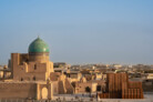 Winning Design of the AlMusalla Prize 2025 at the Bukhara Biennial 2025: EAST Architecture in collaboration with engineers AKT II and artist Rayyane Tabet || Photo: © Sara Saad, courtesy of the Diriyah Biennale Foundation