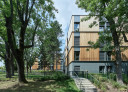Anerkennung: Allgemein-psychiatrische Abteilung, Klinik Ottakring | Bauherr*in: Wiener Gesundheitsverbund
| Architektur: Markus Pernthaler Architekten || Foto: © proHolz Austria / Bruno Klomfar Anerkennung: Allgemein-psychiatrische Abteilung, Klinik Ottakring | Bauherr*in: Wiener Gesundheitsverbund
| Architektur: Markus Pernthaler Architekten || Foto: © proHolz Austria / Bruno Klomfar