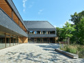 Preisträger: Rudolf Steiner-Schule Wien-Mauer | Bauherr*in: Rudolf Steiner Schulverein
| Architektur: Dietrich Untertrifaller Architekten, Andi Breuss || Foto: © proHolz Austria / Bruno Klomfar Preisträger: Rudolf Steiner-Schule Wien-Mauer | Bauherr*in: Rudolf Steiner Schulverein
| Architektur: Dietrich Untertrifaller Architekten, Andi Breuss || Foto: © proHolz Austria / Bruno Klomfar