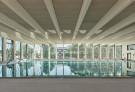 Preisträger: Trainingsschwimmhalle Großfeldsiedlung | Bauherr*in: Stadt Wien – Bäder
| Architektur: ARGE illiz Wien/Zürich || Foto: © proHolz Austria / Bruno Klomfar Preisträger: Trainingsschwimmhalle Großfeldsiedlung | Bauherr*in: Stadt Wien – Bäder
| Architektur: ARGE illiz Wien/Zürich || Foto: © proHolz Austria / Bruno Klomfar