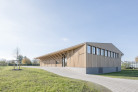 Auszeichnung: Winzerkeller Reichenau (2024), Reichenau | Architektur: Lanz Schwager & Partner Architekten mbB BDA, Konstanz | Freianlagenplanung: freiraumwerkstadt, Deißler Göpel Landschaftsarchitekten, Überlingen | Bauherrin: Winzerverein Reichenau eG, Reichenau || Foto: © Barbara Schwager, Konstanz